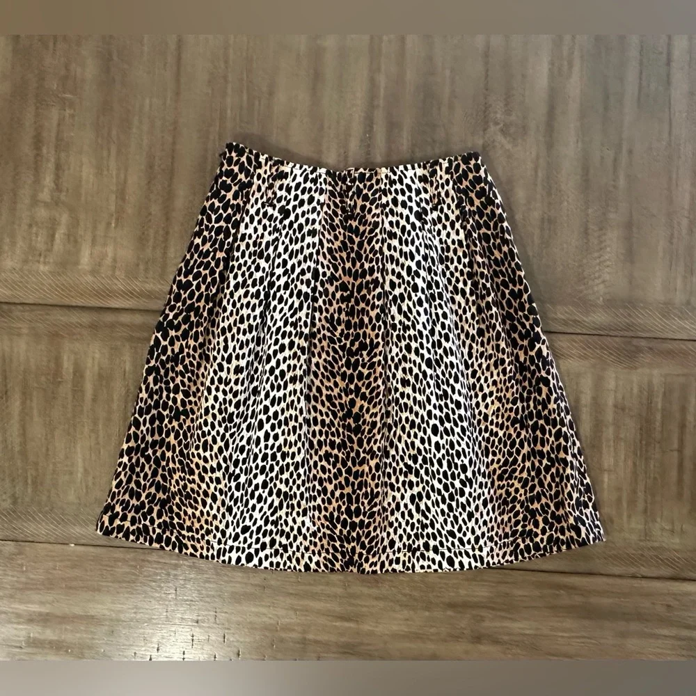 White House Black Market Leopard Animal Print Full Skirt Pockets Size 2 NWT